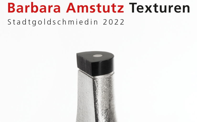 Gehämmerte Texturen – Oberflächenbearbeitung in Silber