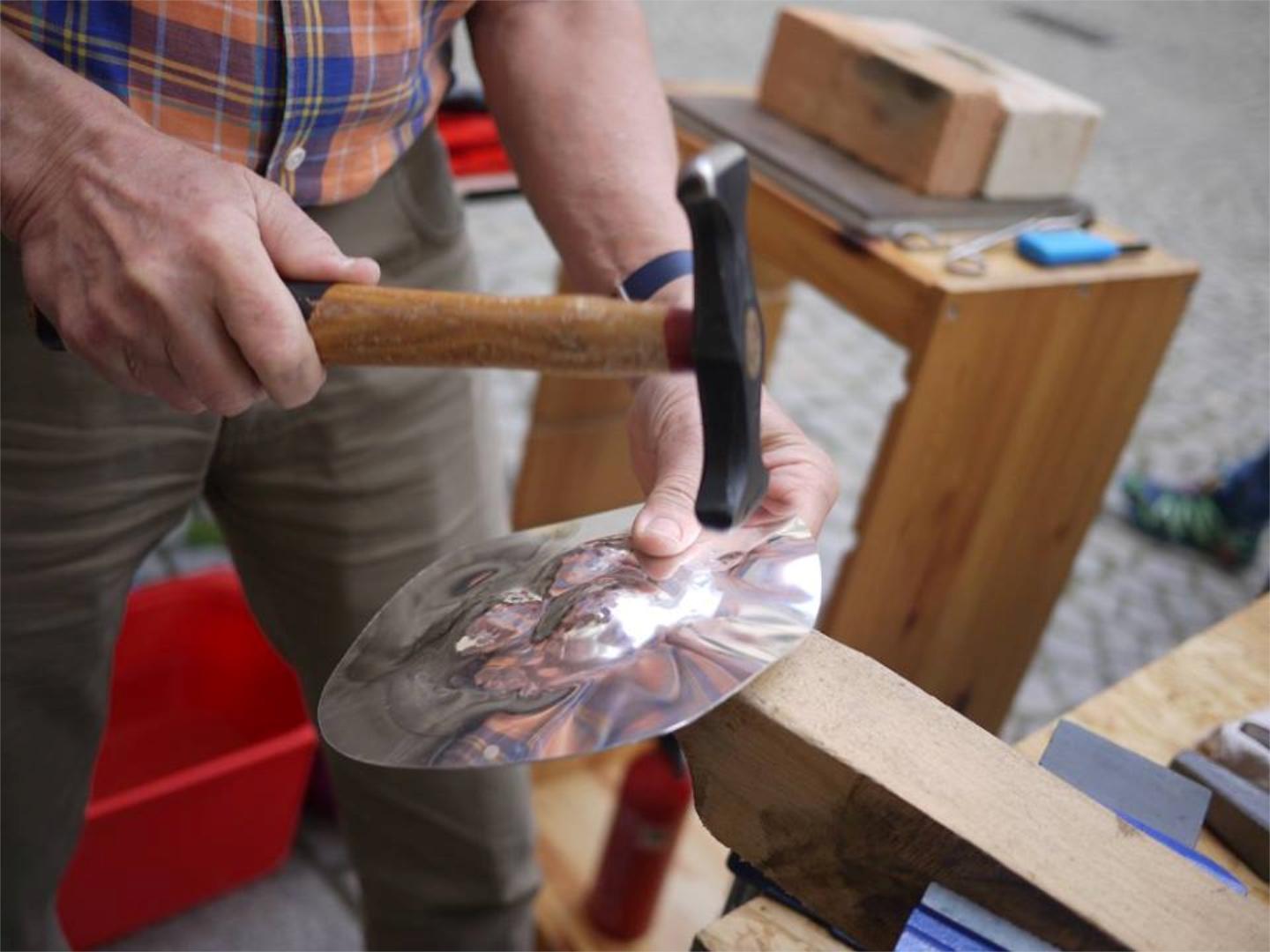 Hammering the bowl (3)